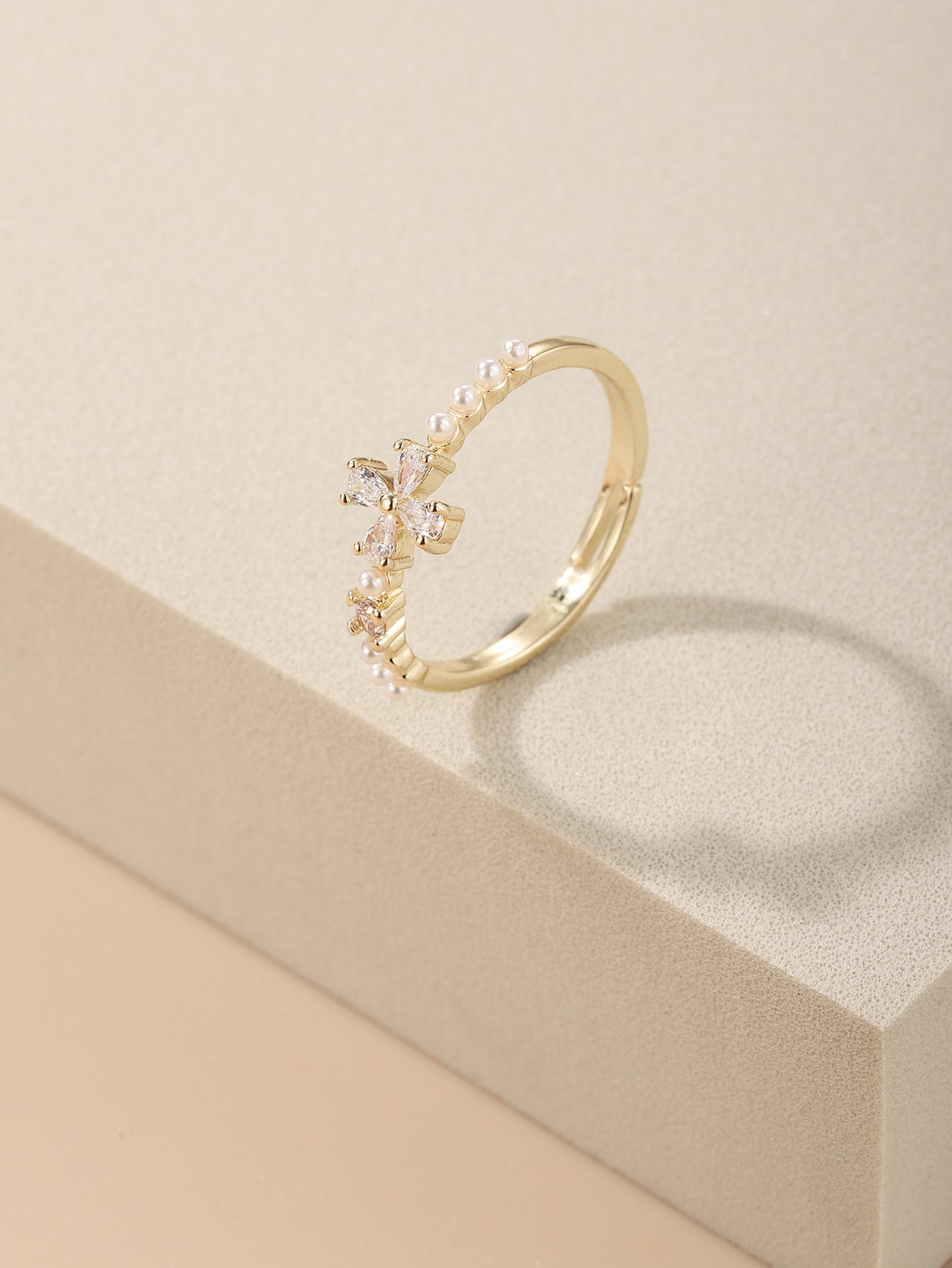 Womens Rose Gold Geometric Ring With Pearl And Zircon Electroplated Copper Jewelry Korean Style Fashion Accessory