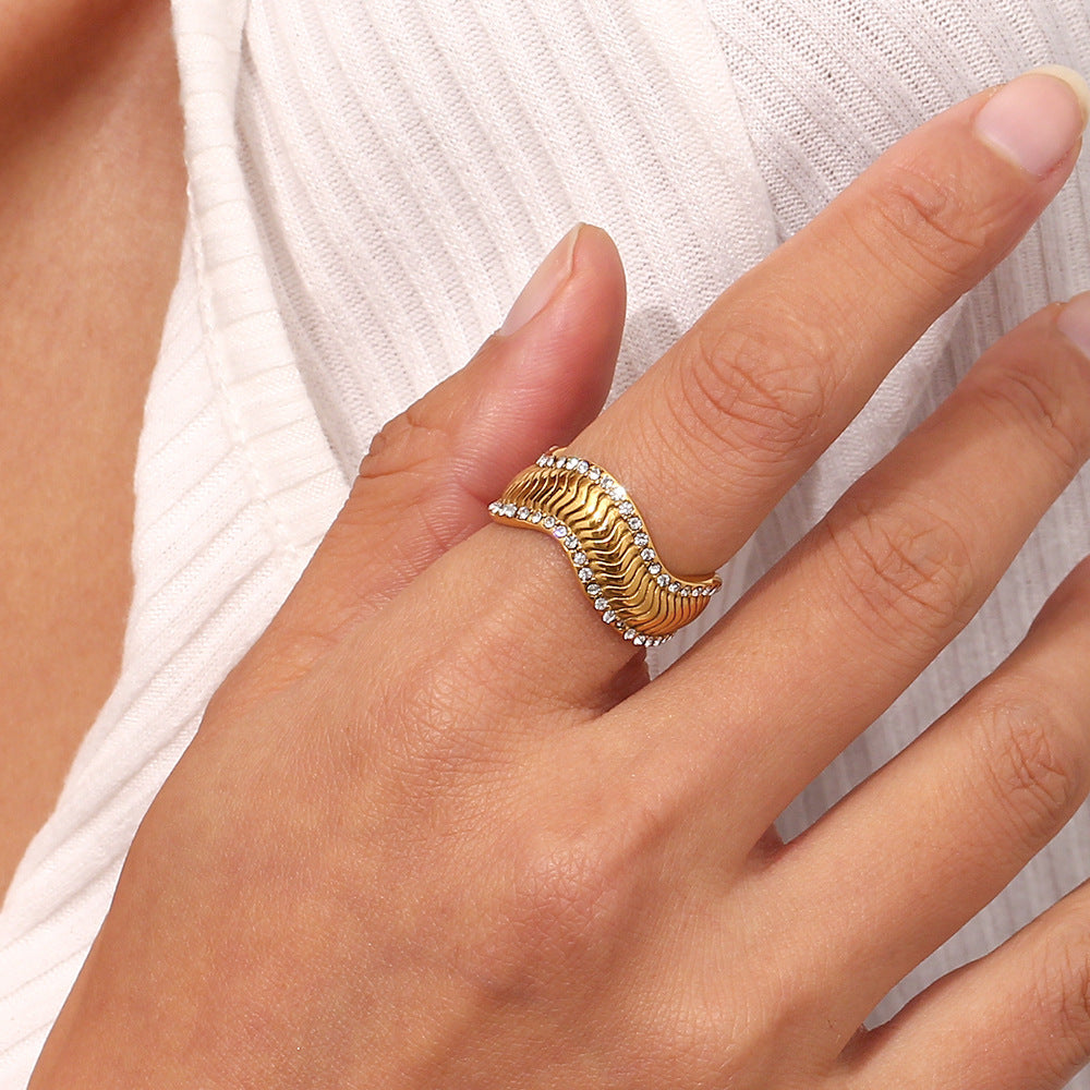Womens Stainless Steel Ring 18K Gold Plated Wavy Twill Band With Stones Geometric Round Ring Fashion Jewelry For Women