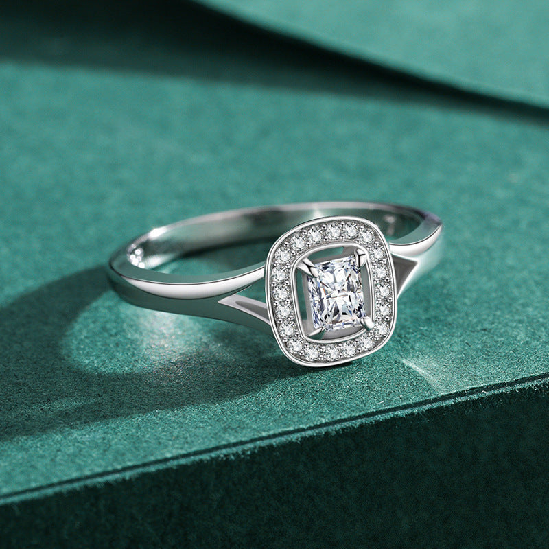 Womens Platinum Plated Silver Ring With Gold Plated Gemstones Korean Fashion Light Luxury Jewelry Gift For Her