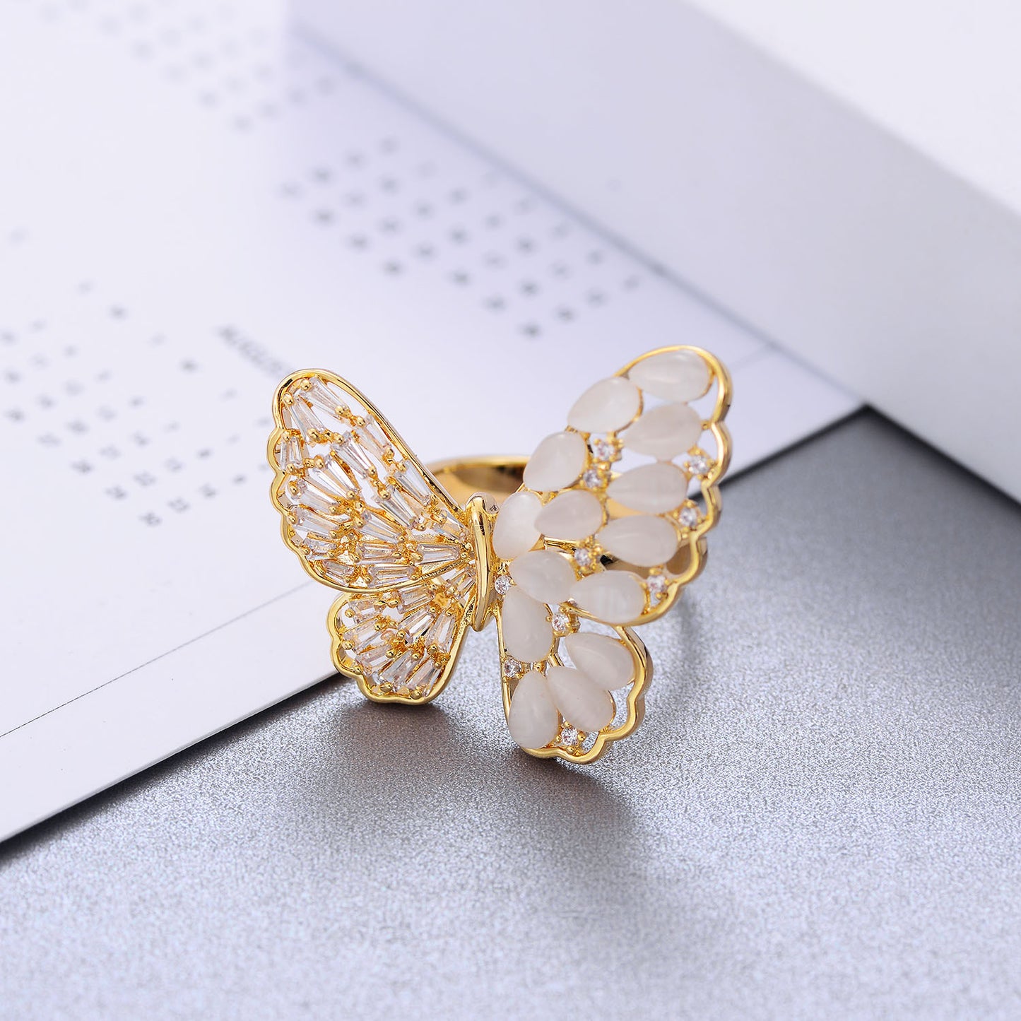Women's Butterfly Ring with Zircon Inlay Golden Korean Fashion Ring Trendy Statement Ring Individually Packed Jewelry Gift for Her Elegant Ring
