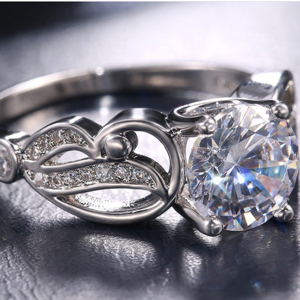 Openwork Claw Ring With White Zircon Stone Copper Plated Silver Fashion Jewelry Gift For Her Elegant Accessory