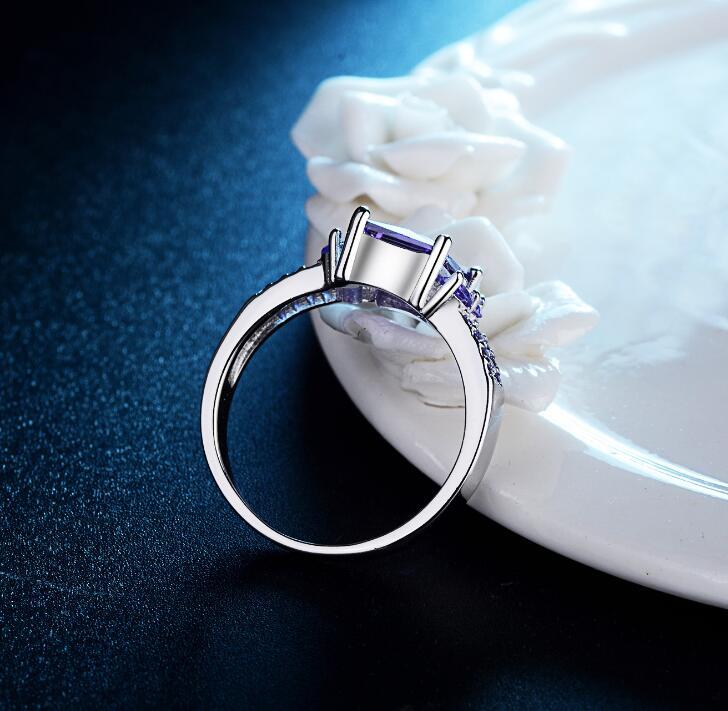 Zircon Ring For Men And Women Exaggerated Purple Diamond Jewelry Copper White Gold Finish Inlaid Zircon 7x9mm