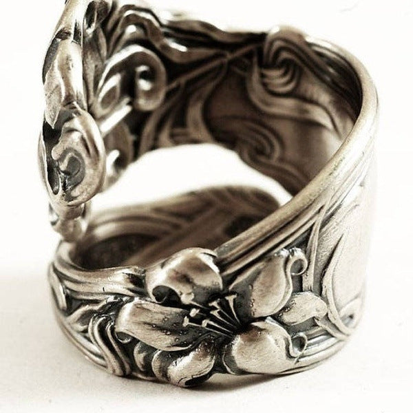 Womens Vintage Flower Ring Hand Carved Adjustable Alloy Ring Antique Silver Finish Birthday Gift Gift Included
