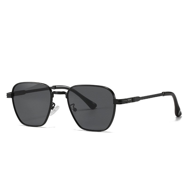 Womens UV400 Full Frame Metal Sunglasses Stylish Eye Protection Enhanced Clarity and Fashionable Eyewear Everyday Wear