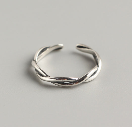 925 Silver Twist Ring for Women Girls Wave Design Fashion Jewelry Band Statement Ring Elegant Finger Ring Anniversary Gift Rings Simple Ring