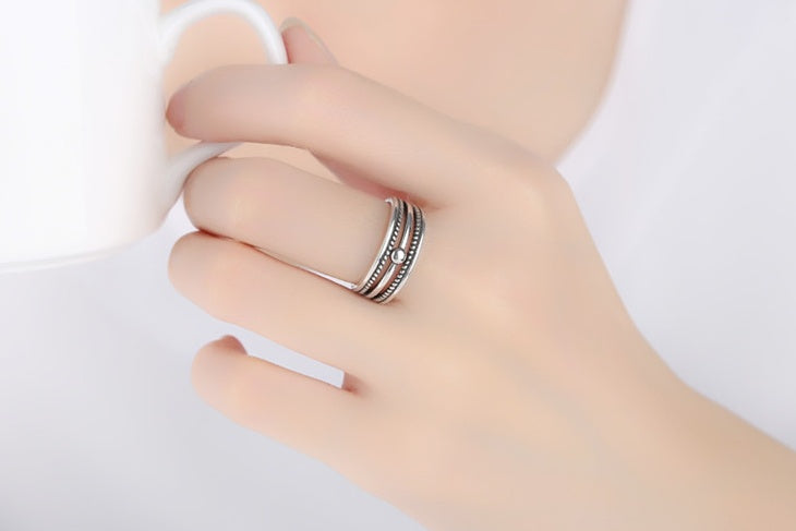 Elegant Twisted Copper Ring Unisex Jewelry With Timeless Intricate Design For Women And Men For Everyday Style