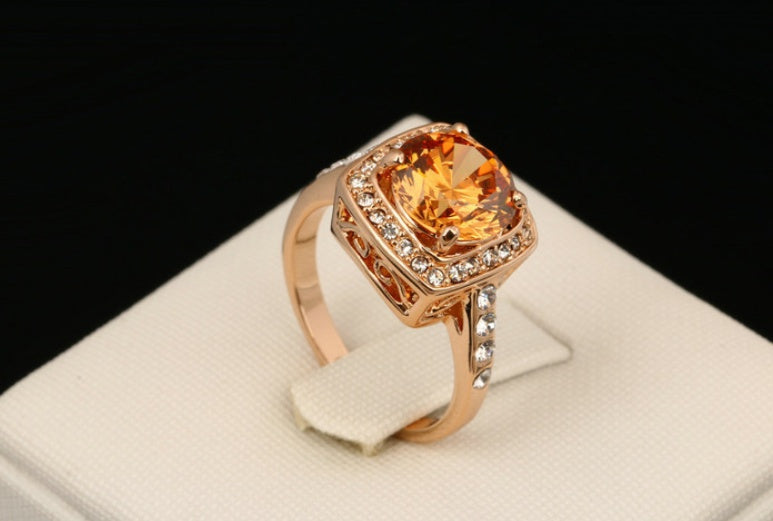 Womens Rose Gold Plated Ring With Micro Inlaid Zircon Geometric Design Elegant European American Accessory Jewelry