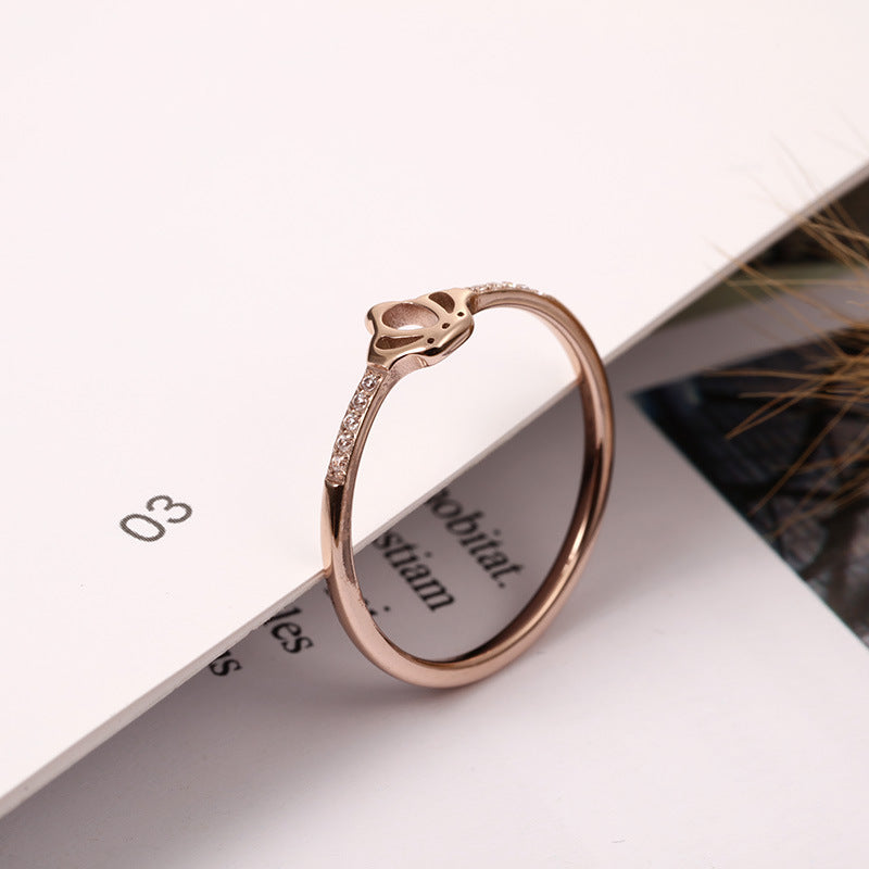 Crown openwork diamond ring