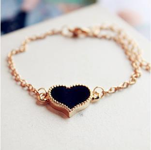 Heart Shaped Womens Bracelet With Extension Chain Lightweight Alloy Jewelry For Everyday Wear Red White Black Hearts