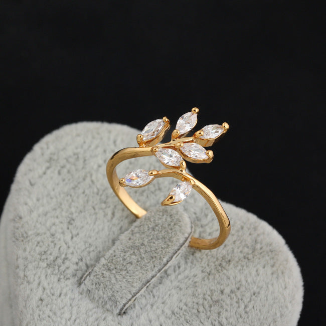 Wavy Zircon Ring Copper Base With Gold Or Platinum Plating AAA Zircon Cats Eye Stone Jewelry Gift Fashion Style