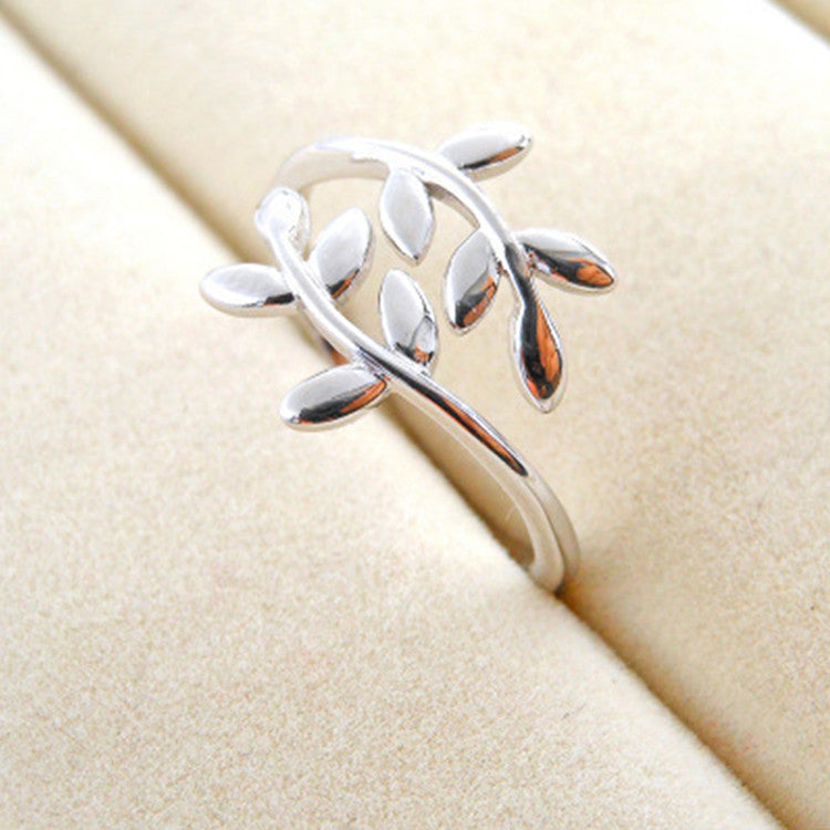 Leaf Ring Foliage Design Electroplated Alloy Jewelry