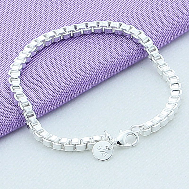 Unisex Silver Plated Bracelet Square Box Chain Design Alloy Jewelry Gift For Women Elegant Everyday Gift Ready