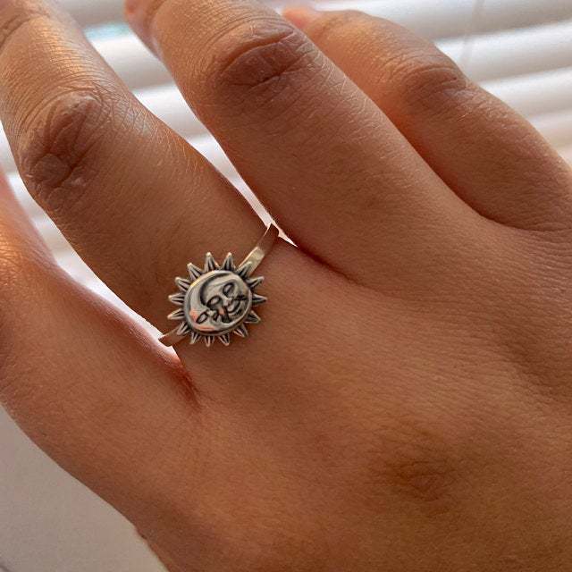 Womens Sunflower Geometric Alloy Earrings Retro Smiley Face Electroplated Silver Tone Jewelry For Everyday Use