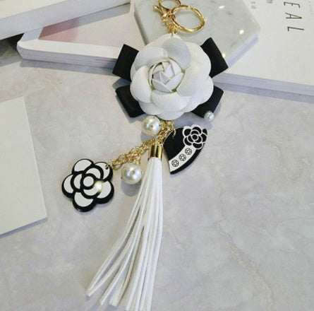 Leather Tassel Keychain Camellia Bag Charm Pendant Unisex Key Accessory Individually Packed Fashion Accessory for Women