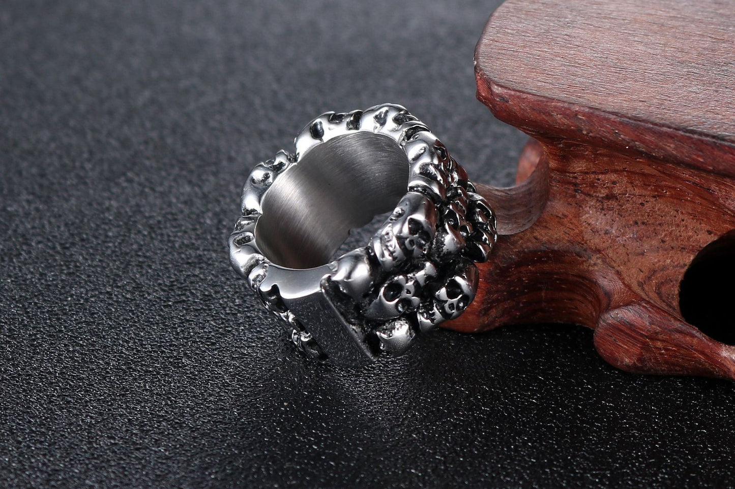 Mens Skull Ring Titanium Steel Retro Biker Fashion Jewelry Durable Statement Domineering Personality Design Accessory