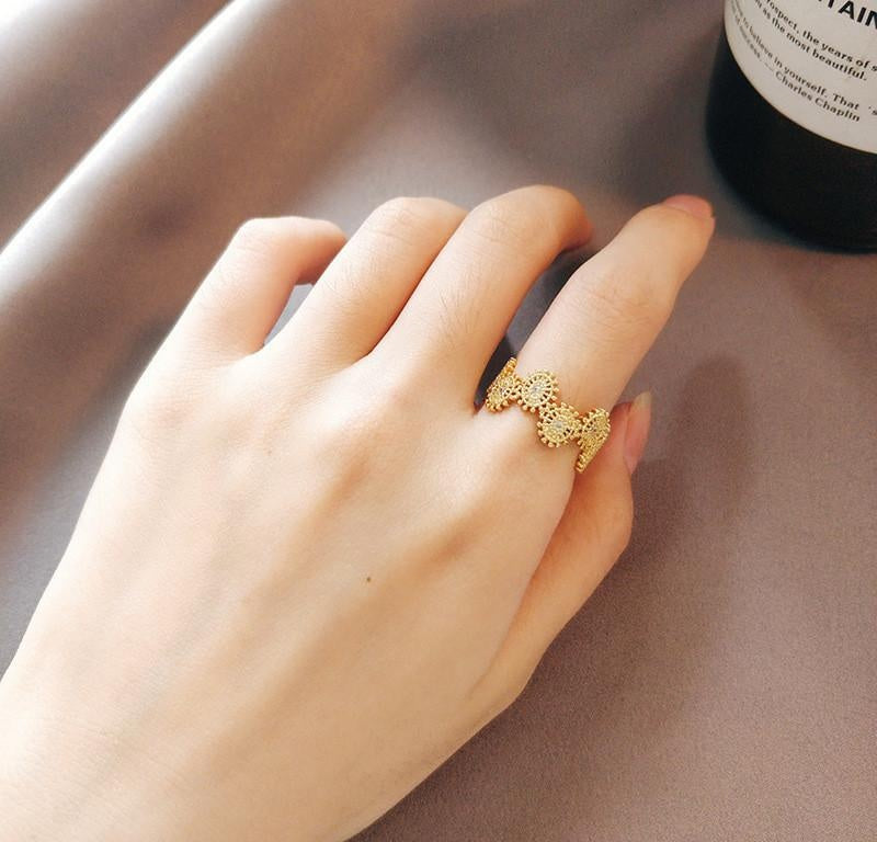 Womens Adjustable Open Ring Gold Plated Copper Lace Daisy Inlay Jewelry With Gem Fashion Jewelry Everyday Wear