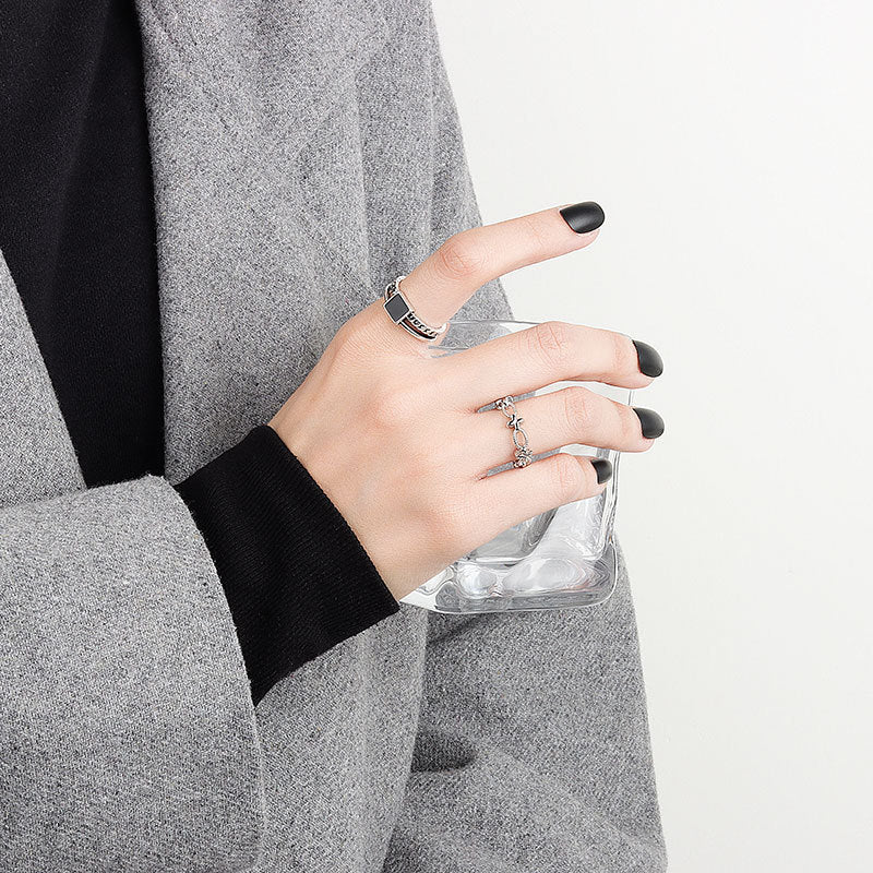 Adjustable Cross Twist Ring Hollow Geometric Modern Copper Ring With Platinum Or Gold Finish Open Design Shine