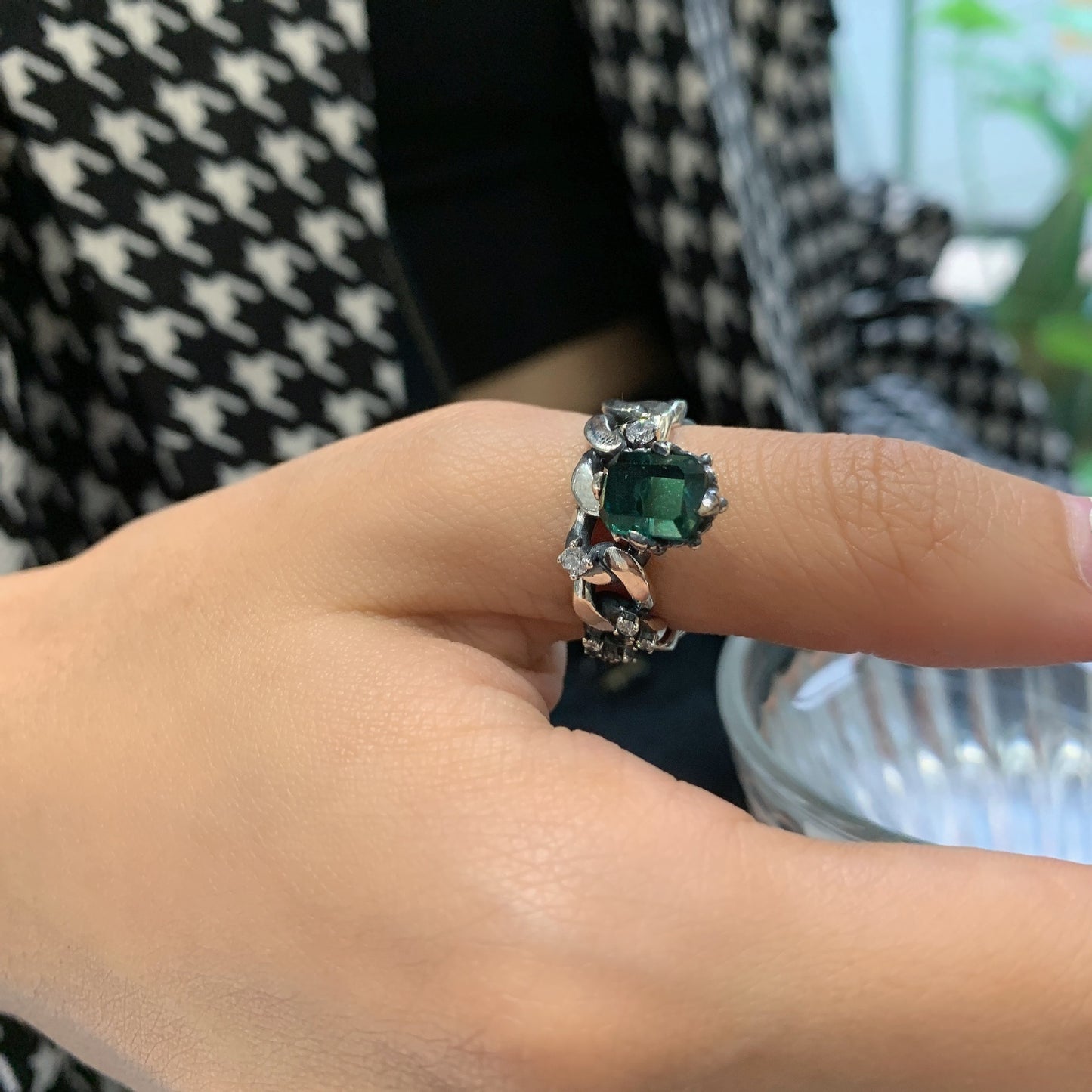 Womens Fashion Retro Geometry Ring Adjustable Silver Electroplated Green Ring Elegant Ring Gift For Her Jewelry