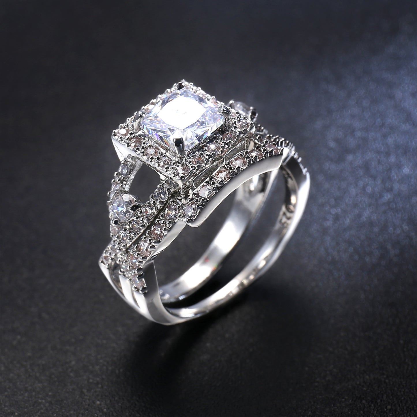 Copper White Zircon Couple Ring Electroplated Mosaic Jewelry For Lovers Unisex Europe Style Elegant Design Gift