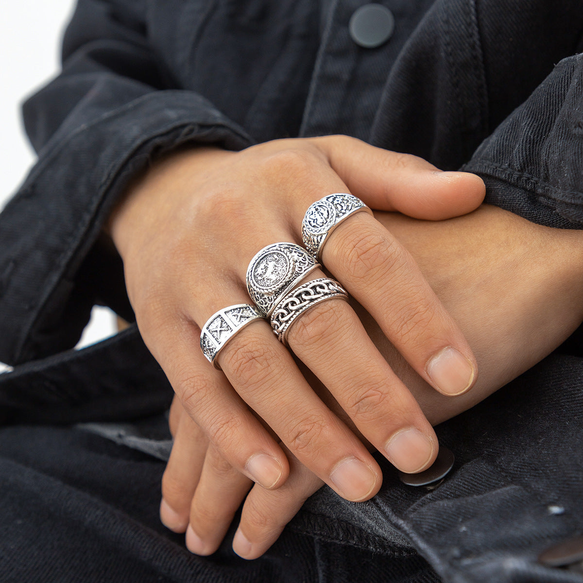 Men Alloy Totem Ring Set Antique Silver Finish Embossed Running Horse Chain Rings Zodiac European American Style