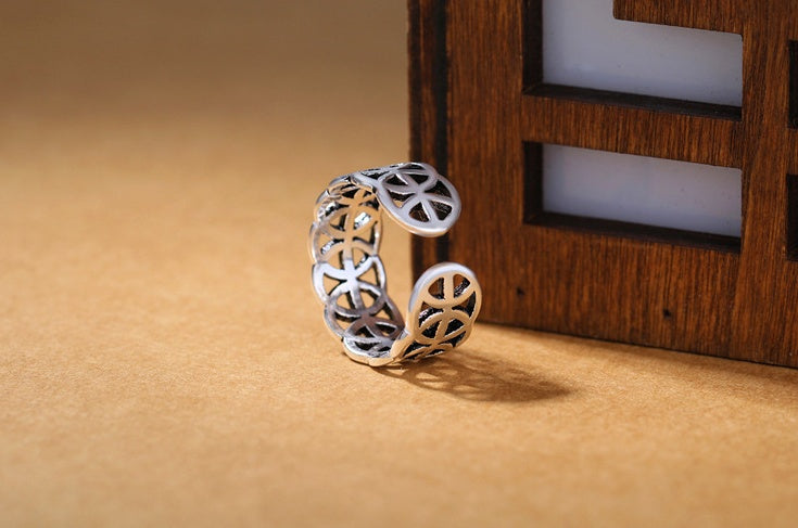 Timeless Copper Ring Vintage Inspired Design Elegant And Durable Metal Accessory For Everyday Wear As A Gift Idea