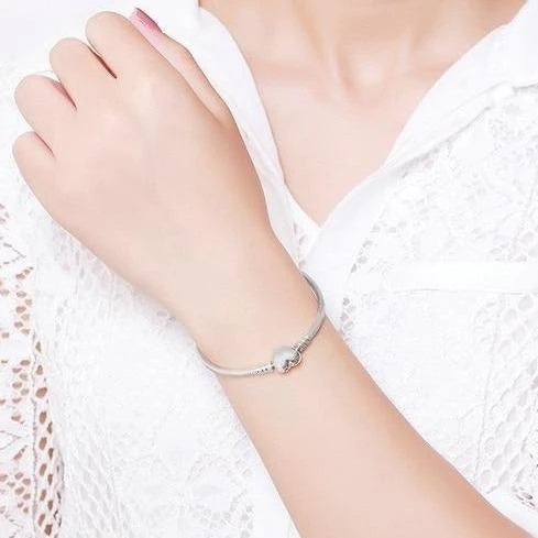 Silver Plated HeartBracelet For Women Adjustable Lightweight Copper Chain Classic LoveHeart Design Gift For Her