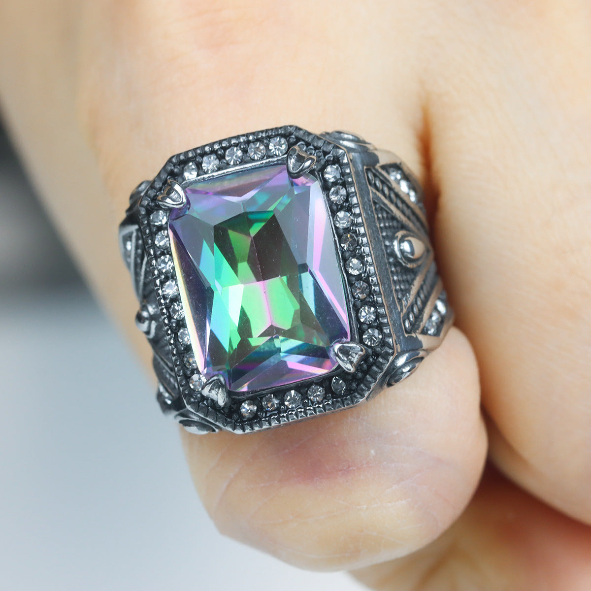 Mens Vintage Silver Ring Irregular Design Gemstone Alloy Ring For Men Retro Jewelry Classic Accessory Gift Gem