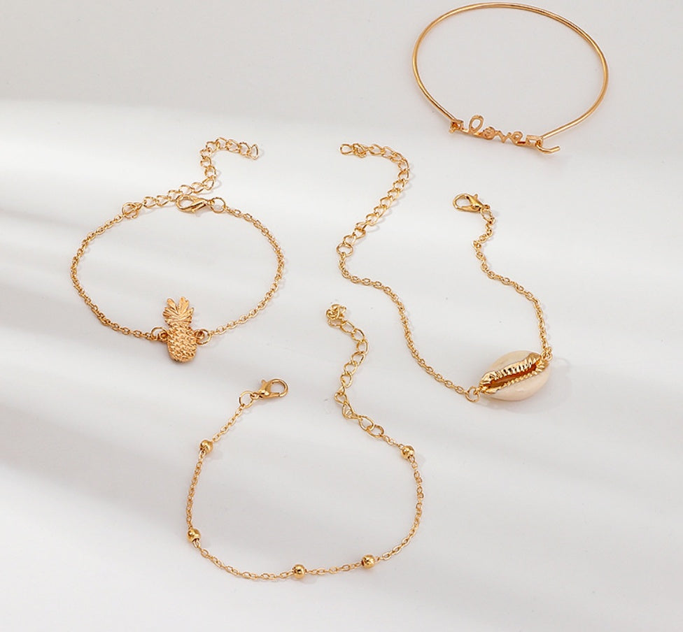 Womens Shell Pineapple Bracelet With Alloy Pineapple Charm Beach Jewelry European Fashion America Style Womens