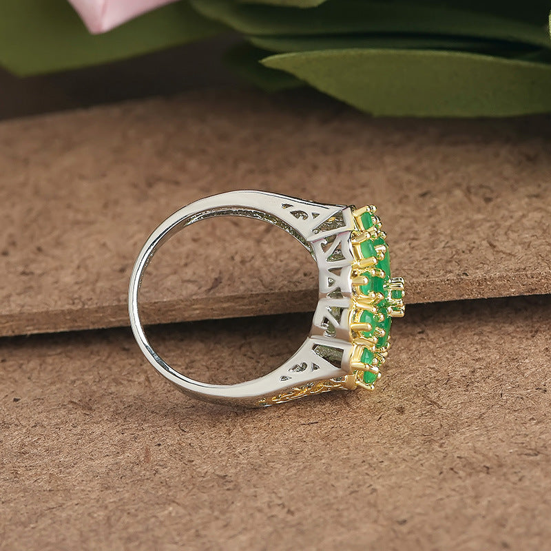Emerald TwoTone Flower Ring Gilded Fashion Jewelry Geometric Statement Ring For Her DailyWear Special Occasion