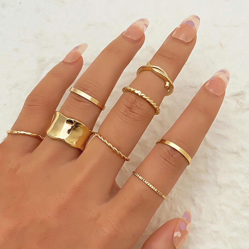 Womens Rings Set 8 Piece Heart Shaped Alloy Rings and Geometric Plain Circle Design for Daily Casual Wear Chic