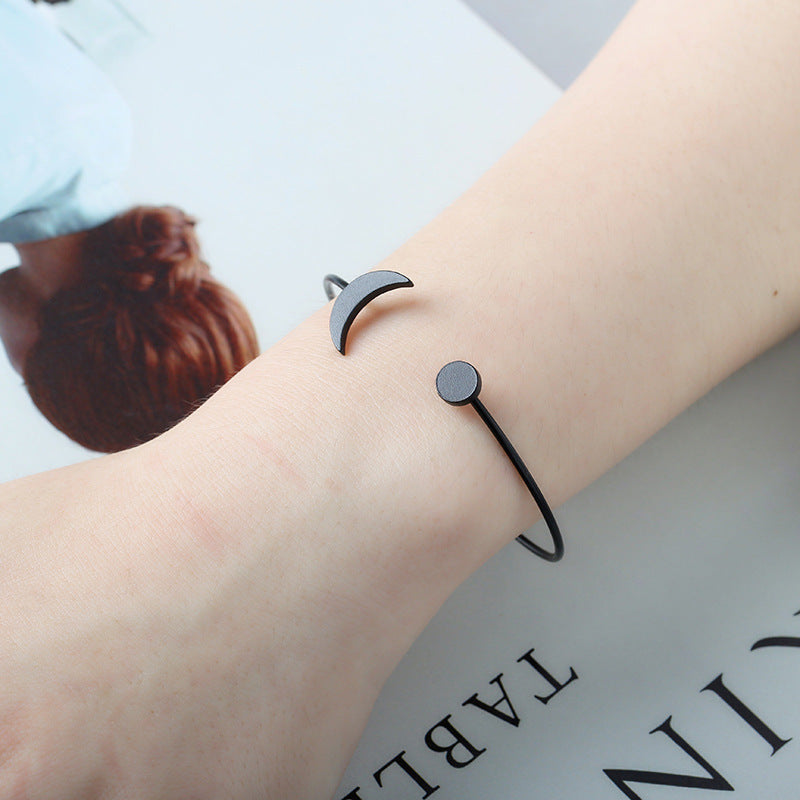Womens Sun And Moon Bracelet Adjustable Electroplated Metal Geometric Jewelry Gift Elegant Fashion Jewelry For