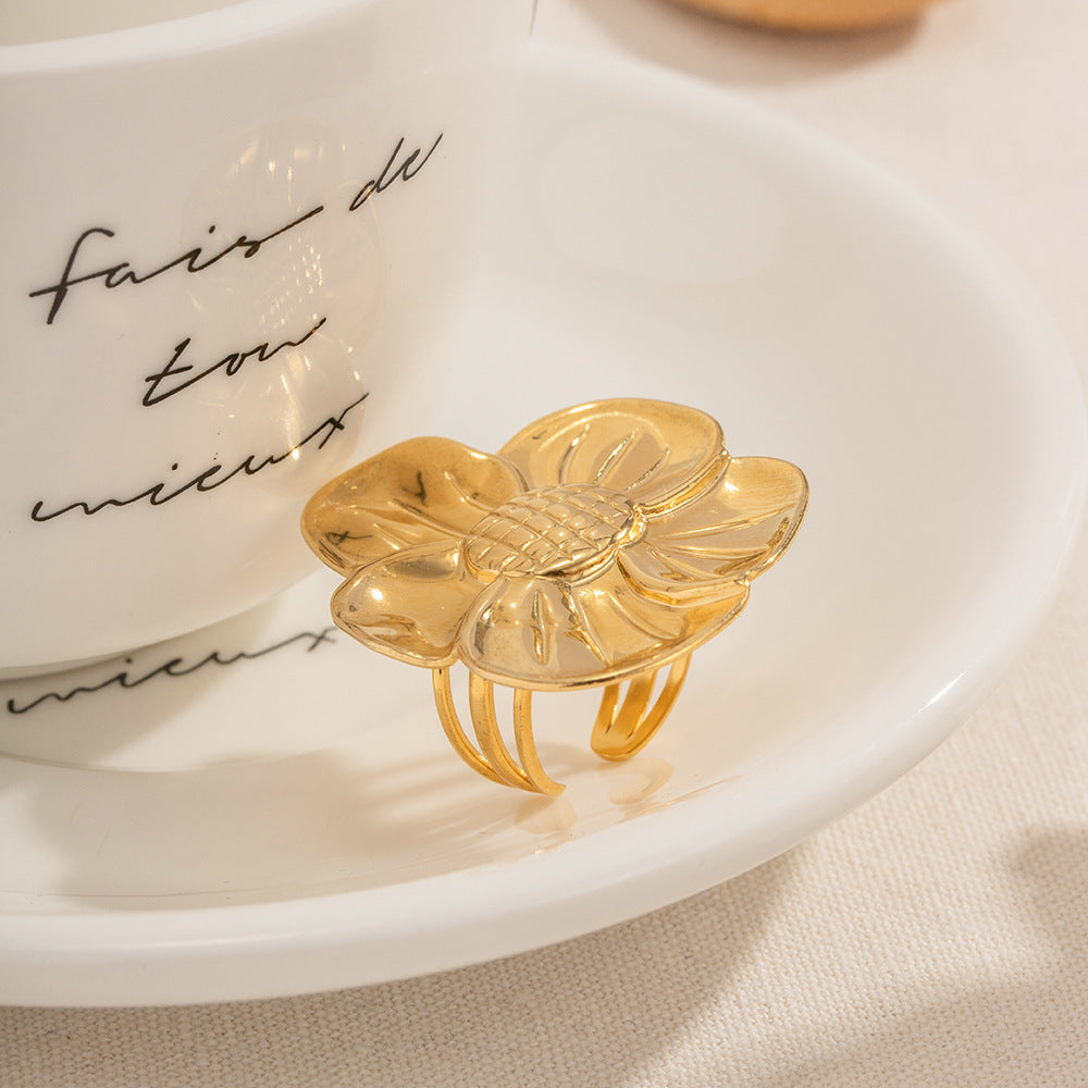 Womens Stainless Steel Ring Geometric Flower Vein Design Gold Tone Non Fading Jewelry Elegant Jewelry Gift Set