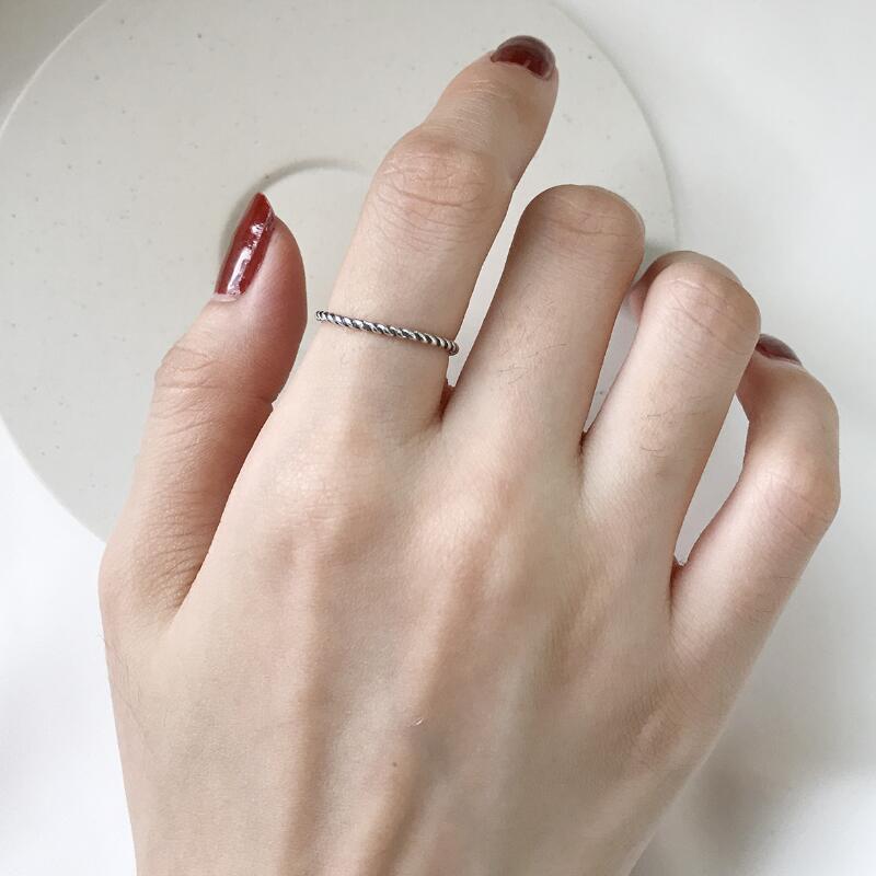 Twisted String Ring Silver Band Jewelry Minimalist Elegant Accessory For Everyday Wear Versatile Ring Everyday