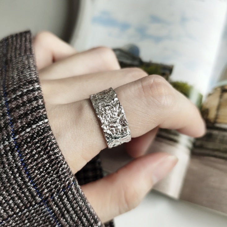 Copper Plated Irregular Corrugated Fold Ring For Women Hypoallergenic Everyday Fashion Jewelry Accessory Trend