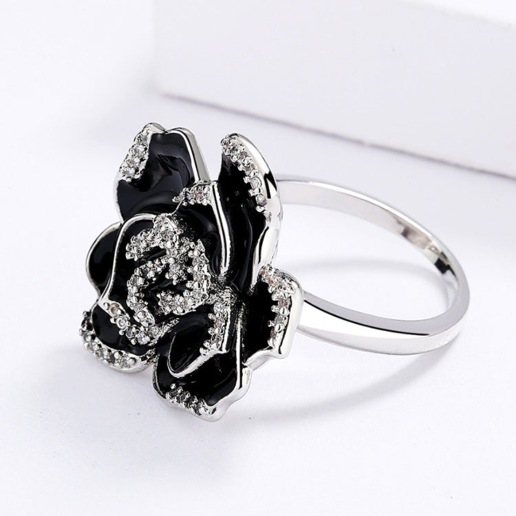 Vintage Enamel Ring For Women Black Flower Design Elegant