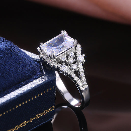 Womens Silver Color Ring With Princess Cut Square Crystal Zircon Stone Dazzling Elegant Engagement Wedding Jewelry