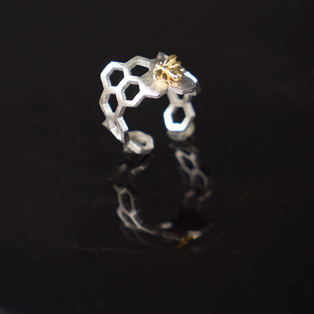 Adjustable Insect Ring Alloy Bee Hive Jewelry Ring For Women And Girls Electroplated Unique Look For Daily Wear Style