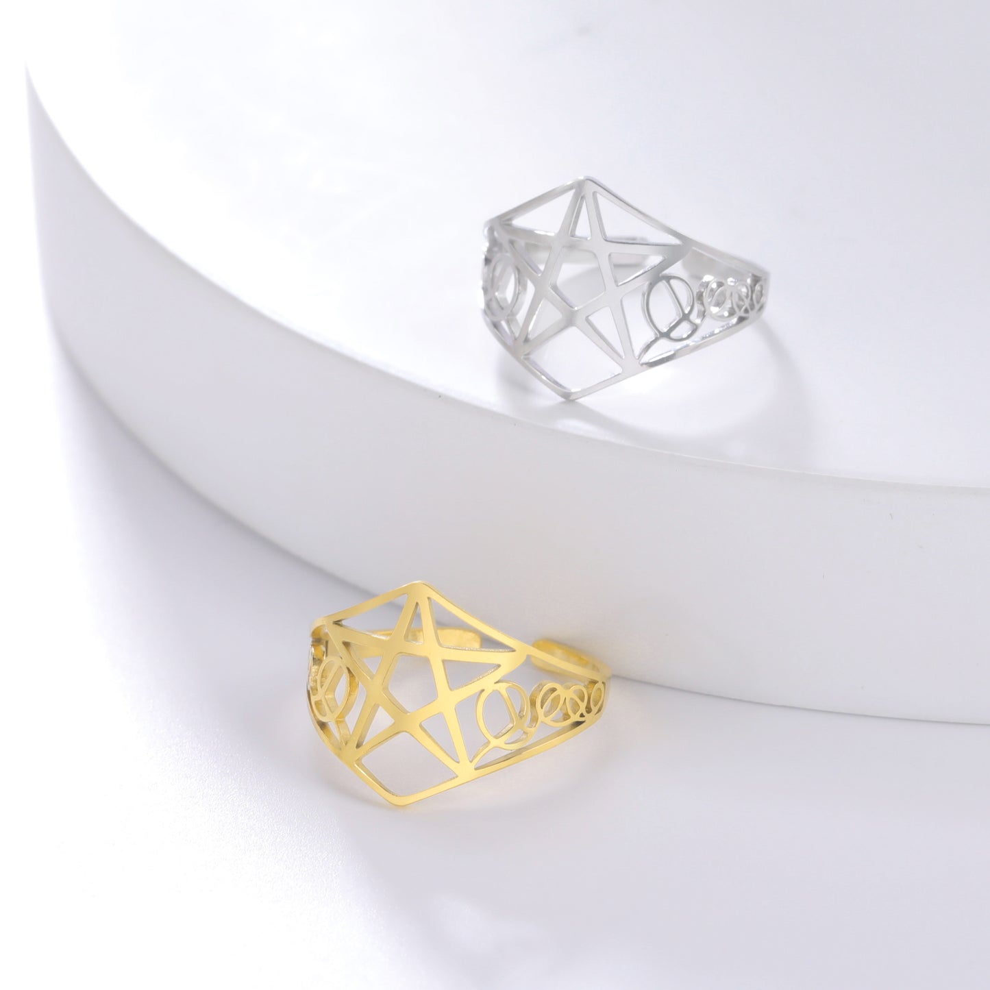 Adjustable Stainless Steel Ring For Women Hollow Five Pointed Star Electroplated Jewelry Fashion Ring Style Now