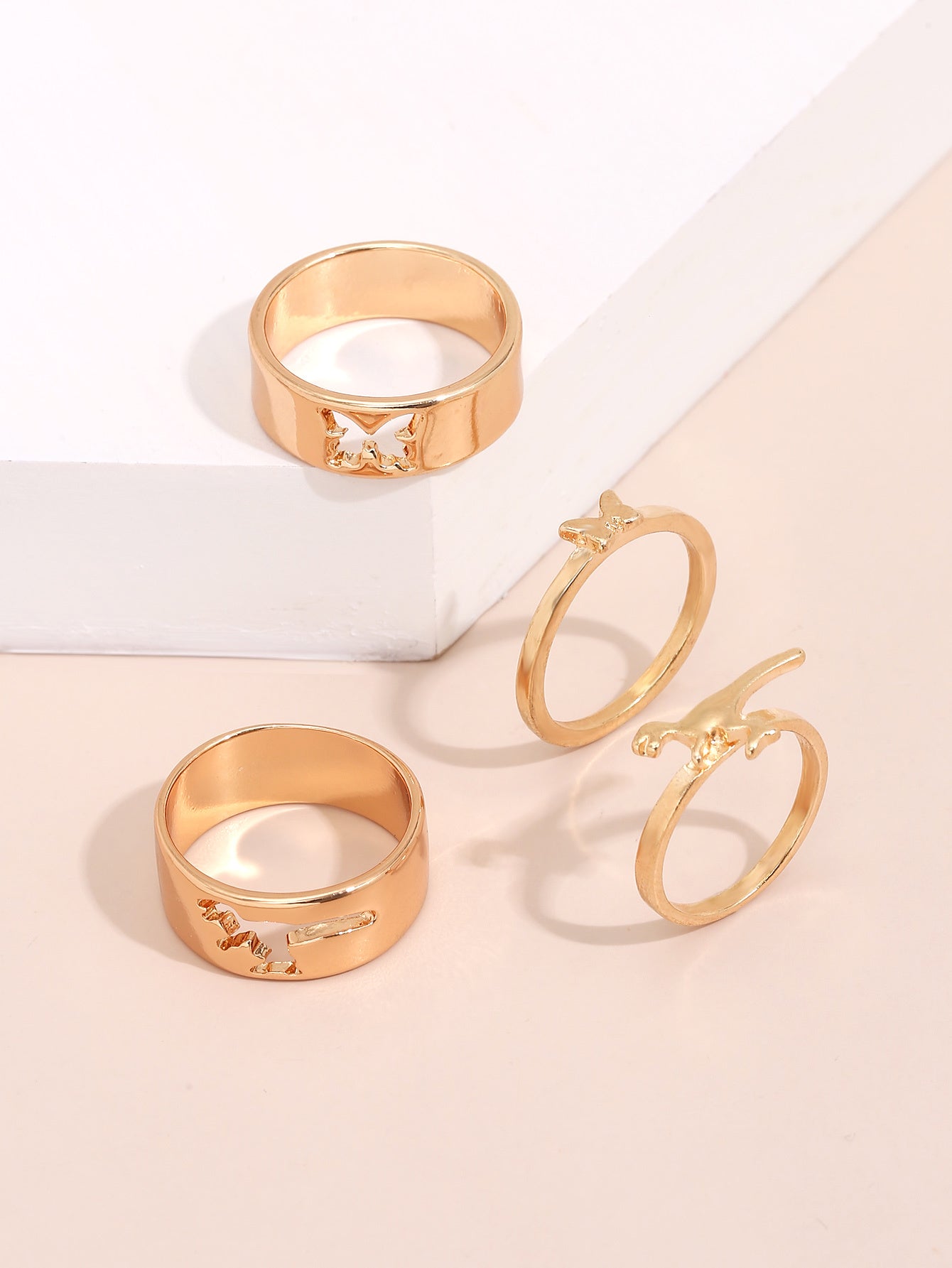 Unisex Butterfly Ring Set Adjustable Open Love Rings Creative Hollow Geometric Zinc Alloy European Style Trend