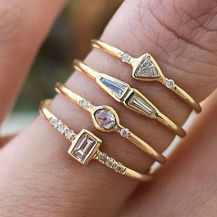 Womens Golden Alloy Ring Set With Rhinestone Inlay Geometric Metal Stitch Detailing Fashion Jewelry Ring Style