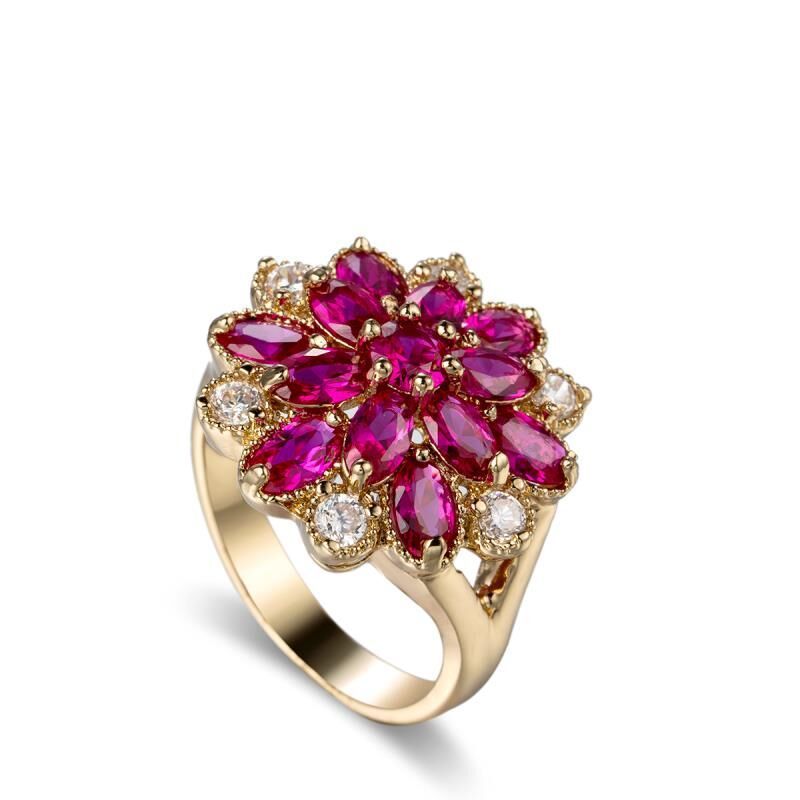 Womens Gold Plated Ring Red Corundum Ring Flower Ring with Zircon Gemstones Electroplated Copper Ring Fashion Jewelry Elegant Ring for Women