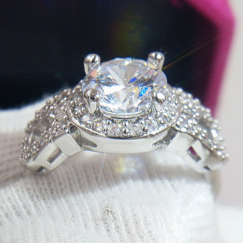 Womens Zircon Ring Inlaid Brass Plated Platinum Jewelry European American Fashion Elegant Style Elegant Design