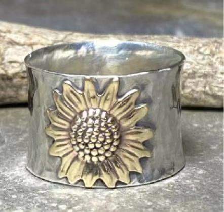 Two Tone Sunflower Ring Retro Geometric Alloy Ring Little Daisy Flower Design Fashion Jewelry Gift For Her For