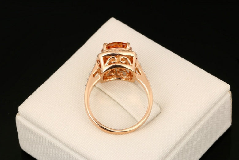 Womens Rose Gold Plated Ring With Micro Inlaid Zircon Geometric Design Elegant European American Accessory Jewelry