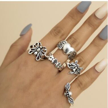 Butterfly Ring Set Vintage Silver Alloy Rings With Peach Heart Hollow Design Love Themed Fashion Jewelry Collection