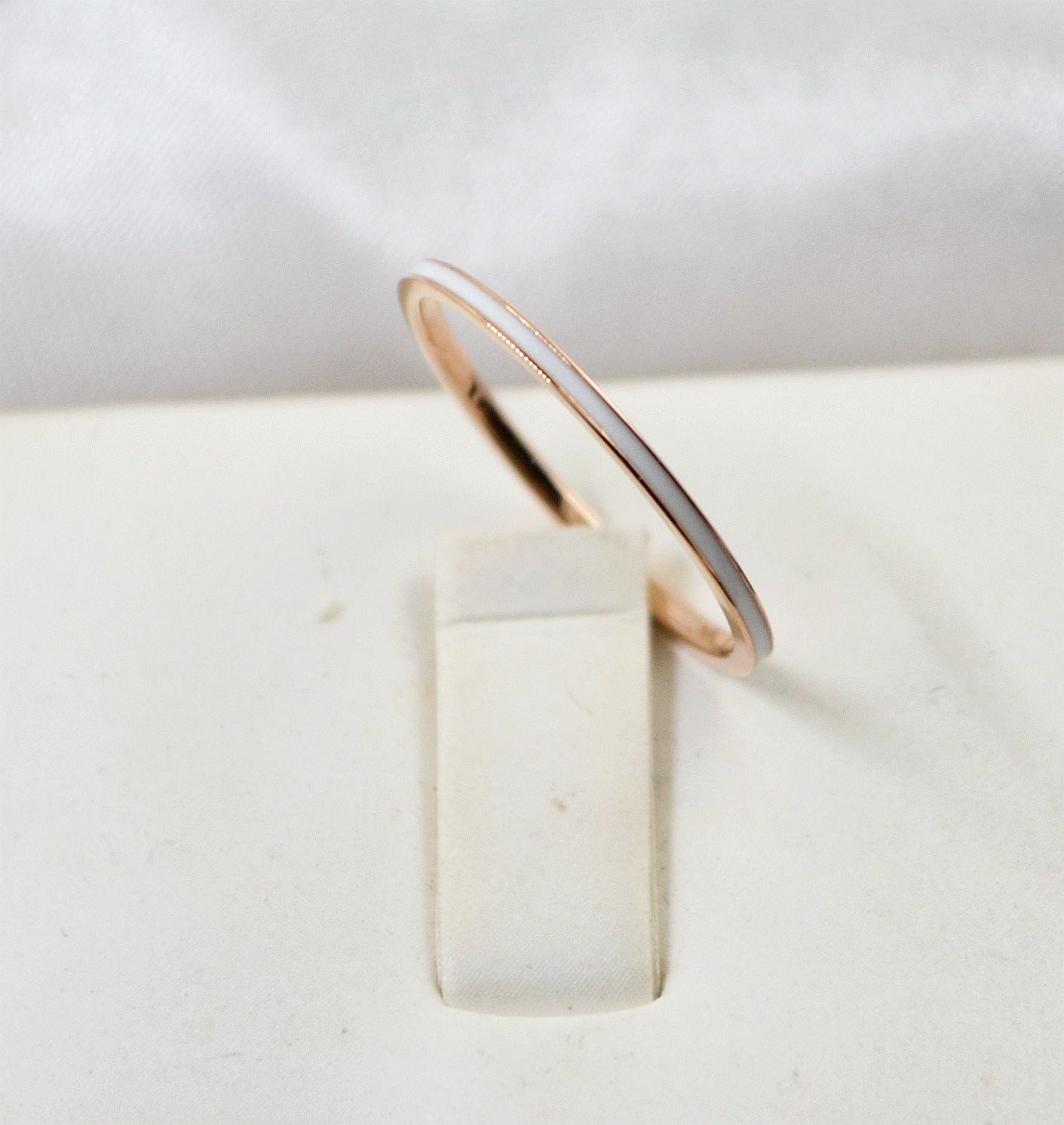 Womens Titanium Steel Ring Epoxy Enamel Rose Gold Plated Minimalist Band Jewelry For Her Sizes 5 6 7 8 9 10 Gift
