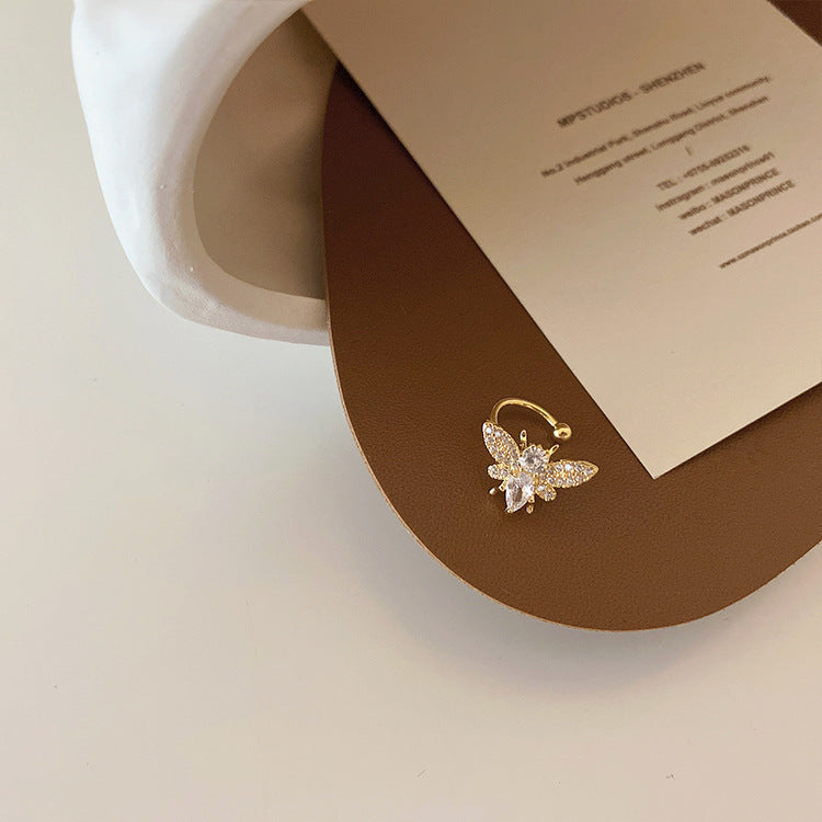 Womens Geometric Ear Cuff Vintage Metal Earring With Pearl And Zircon Non Inlaid Design Single Ear Jewelry For Casual