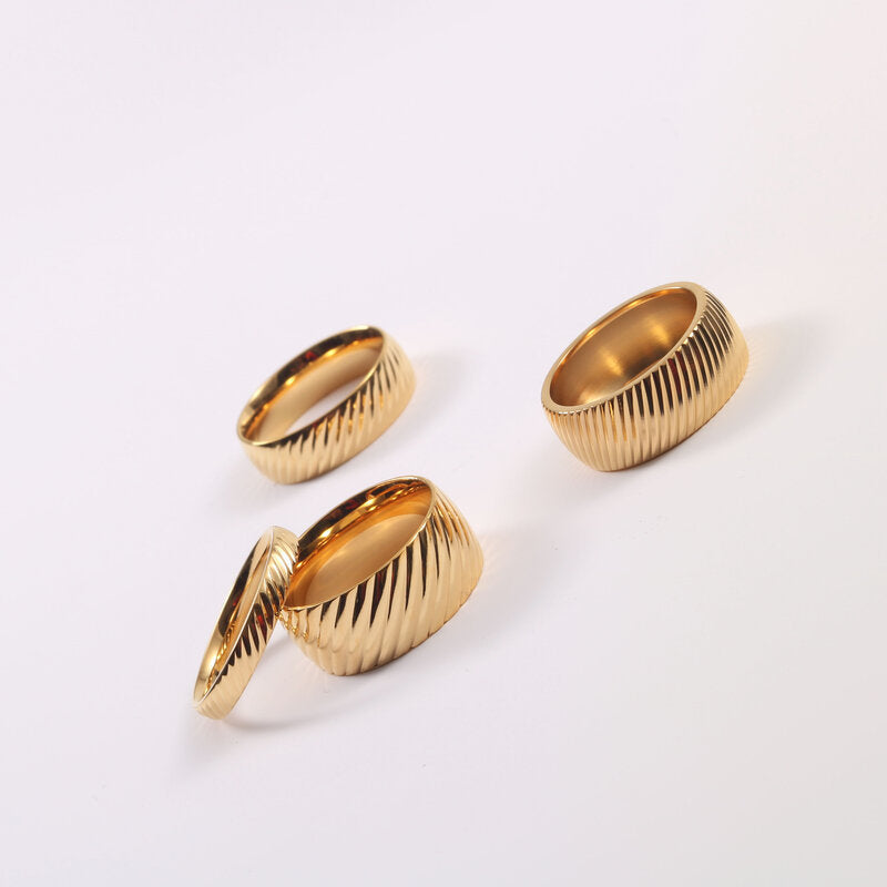 Womens Titanium Steel Ring Diamond Inlaid Twist Geometric Design Camber Twill Band Fashion Jewelry Sleek Style