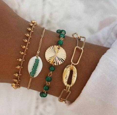 Womens Shell Pineapple Bracelet With Alloy Pineapple Charm Beach Jewelry European Fashion America Style Womens