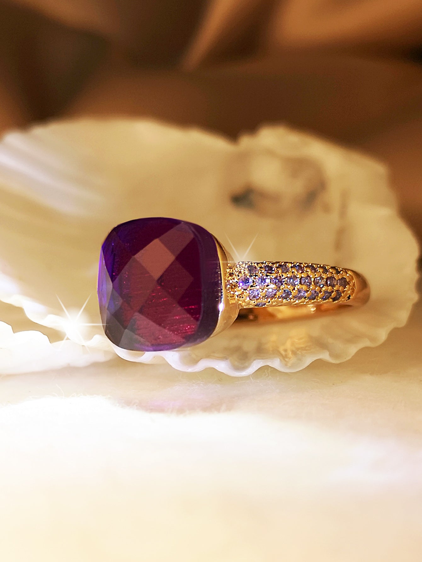 Personalized Wild Fashion Ring Copper Zircon Resin European American Style Womens Geometry Ring Elegant Finish